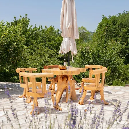 Сasa de vacaciones Stunning In Poljica Imotska With Kitchen Margete